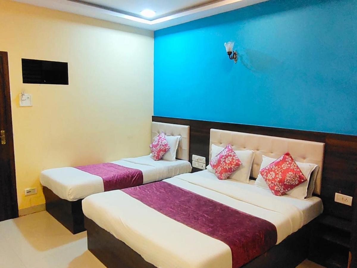 Hotel Golden Galaxy - Santacruz East Bombay Eksteriør billede